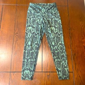 Snake Skin (green and black) 7/8 Leggings